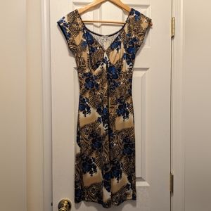 Short sleeve floral dress